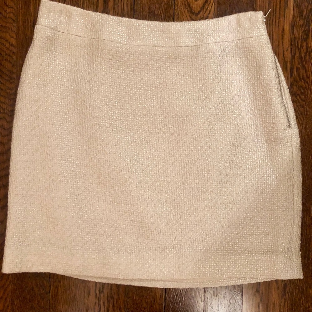 BR Off White & Gold Mini Skirt